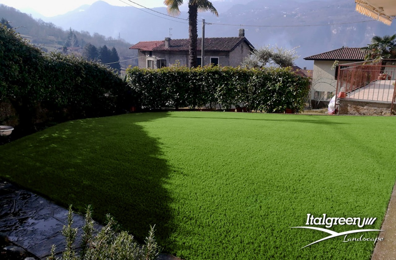 erba sintetica in rotoli per giardino