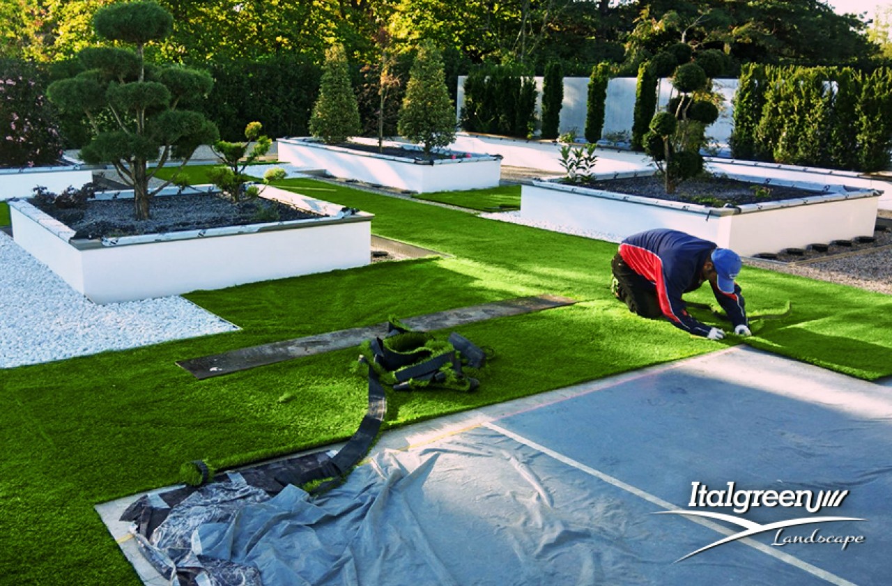 Vantaggi, errori ed estetica della PACCIAMATURA IN GIARDINO