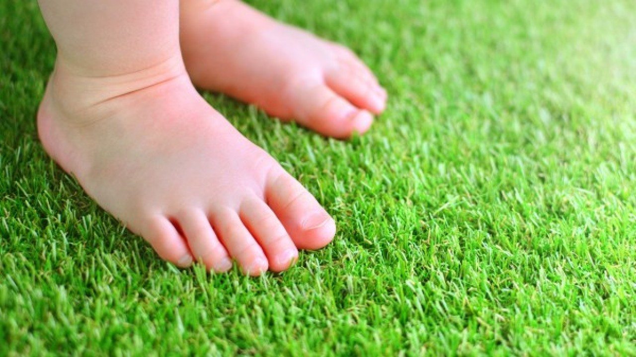 synthetic grass carpet