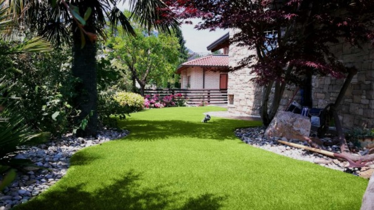 giardini erba sintetica