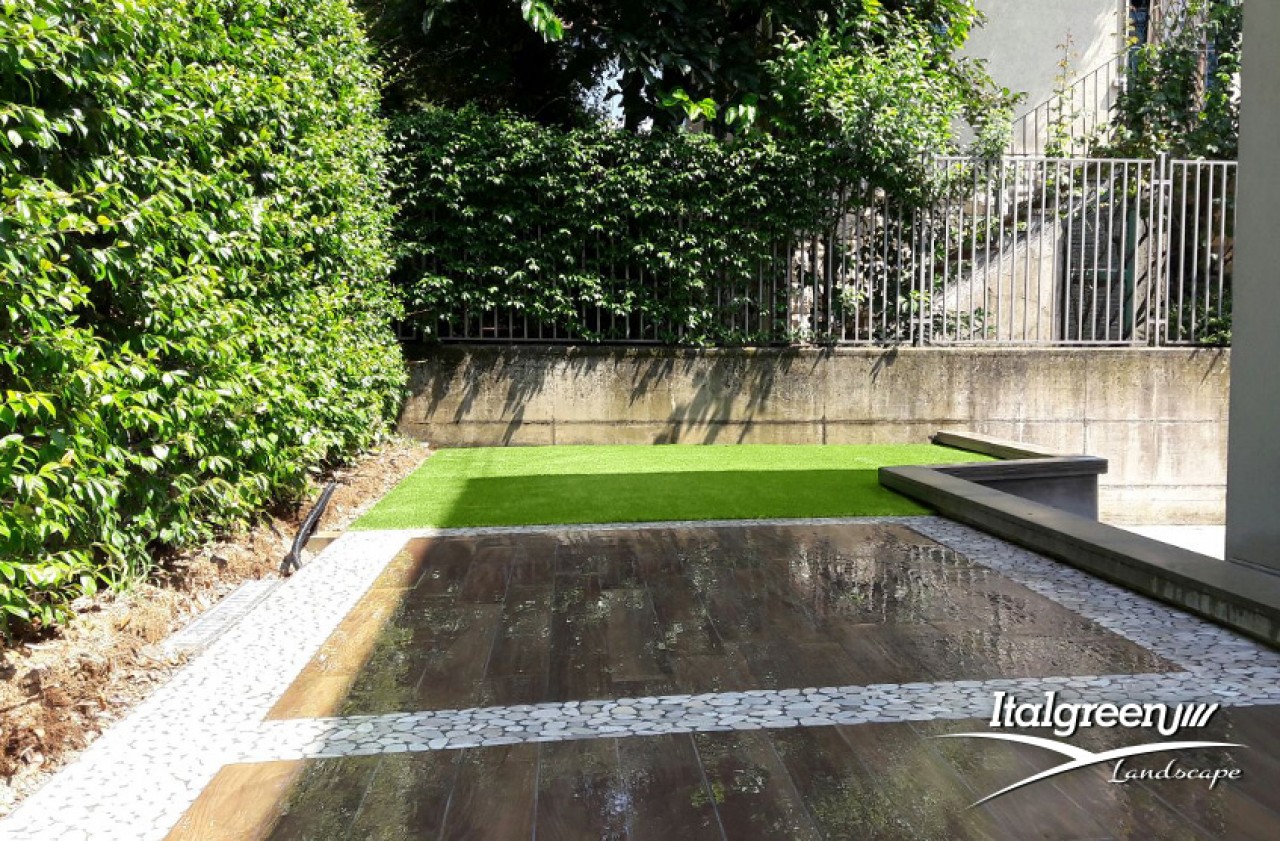 Giardino-del-mese-Bergamo-via-Diaz-DREAMY35-Italgreen-Landscape erba sintetica bergamo