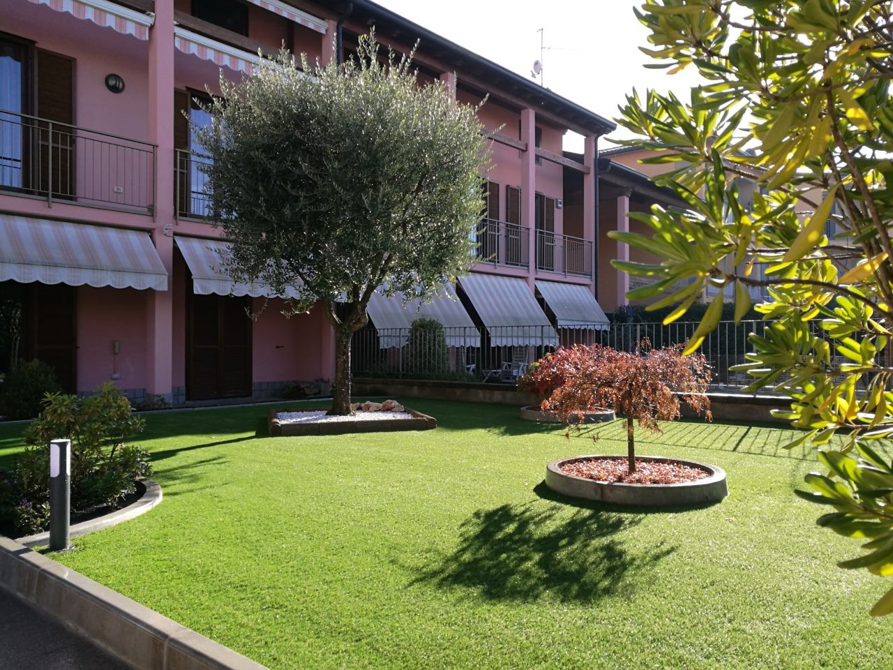 prato-finto-giardino-privato prato finto giardino privato